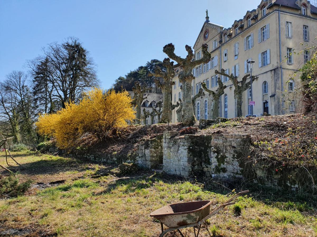 Ptit Montciel Sur Les Hauteurs De Lons Luaran gambar